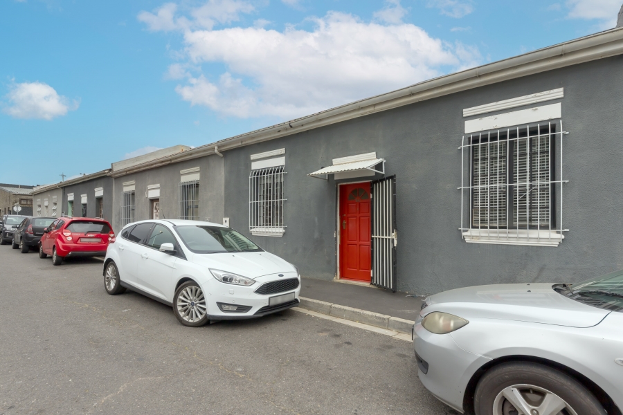 3 Bedroom Property for Sale in Woodstock Western Cape